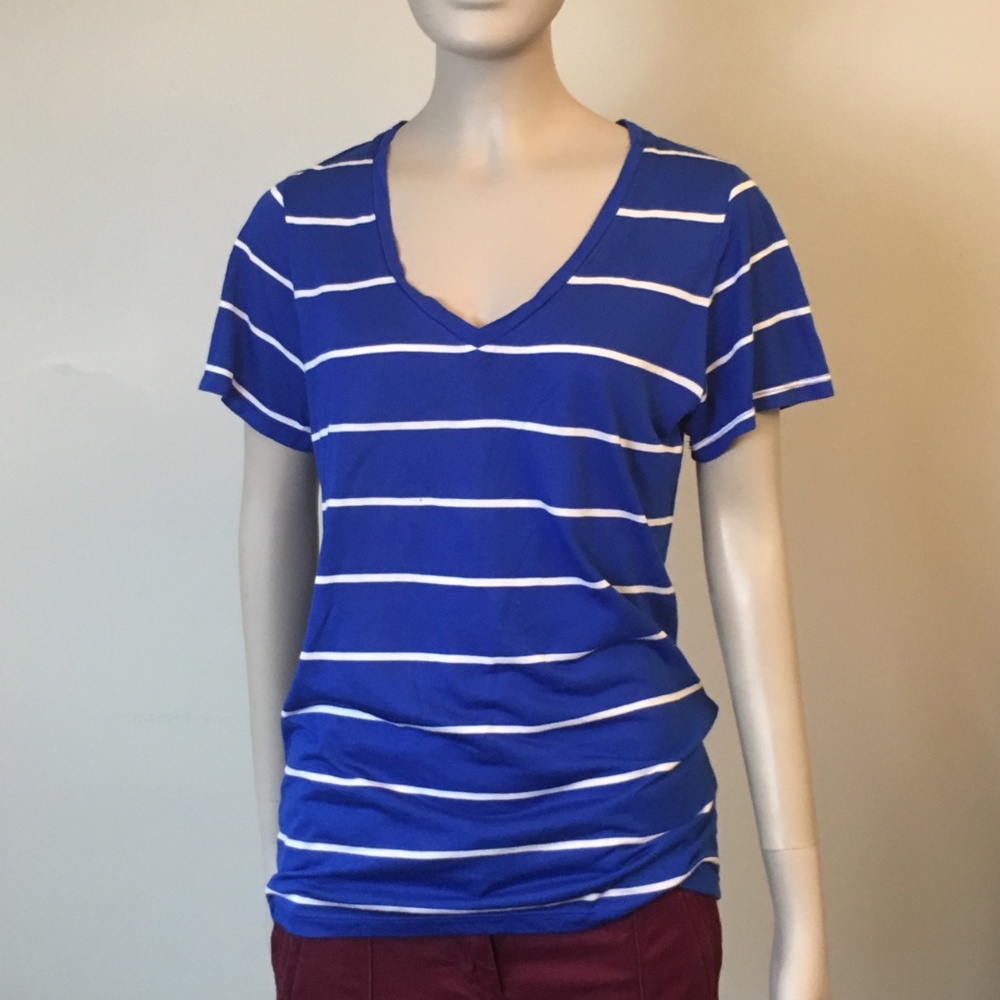 BANANA REPUBLIC V-NECK SHORT SLEEVE TOP